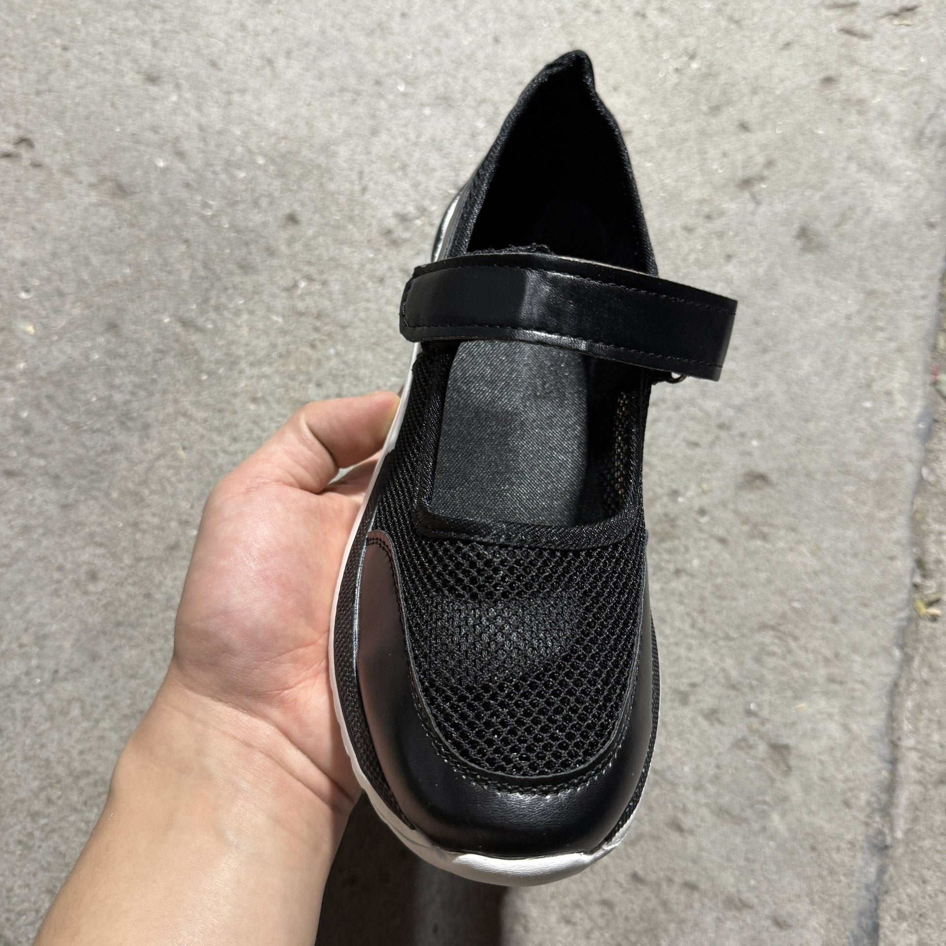 2026 Autumn Women's Casual Shoes: Breathable Fly-Knit Mesh with Velcro Closure